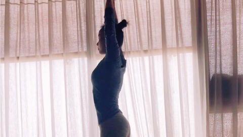 早操成人拉伸视频,轻松唤醒身心，提升活力